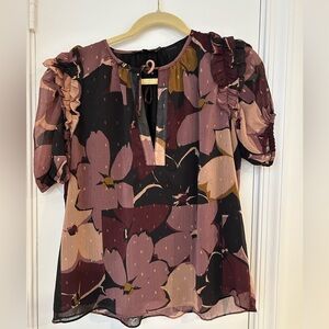 Olivaceous Short Sleeve Floral Blouse M